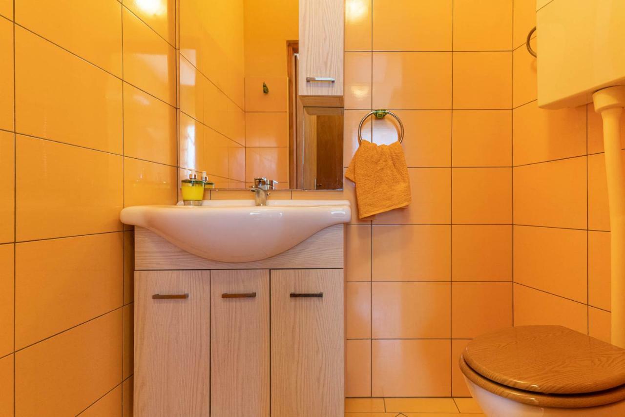 Apartment Limun Liznjan Bagian luar foto